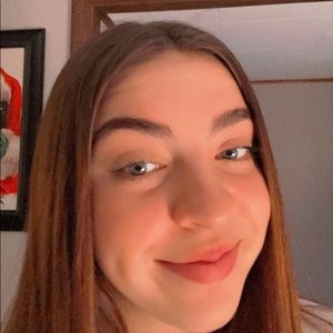 Meet your Posher, Mallory